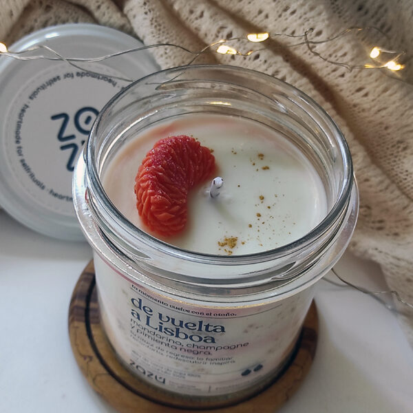 Vela aromática Mandarina y Champagne "De Vuelta a Lisboa" - Imagen 3