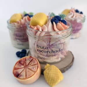 vela tipo postre fruta escarchada